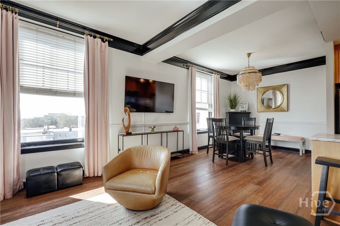 247 E Washington Street 504