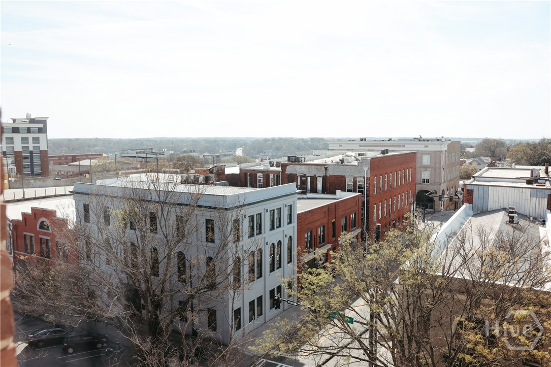 247 E Washington Street 504