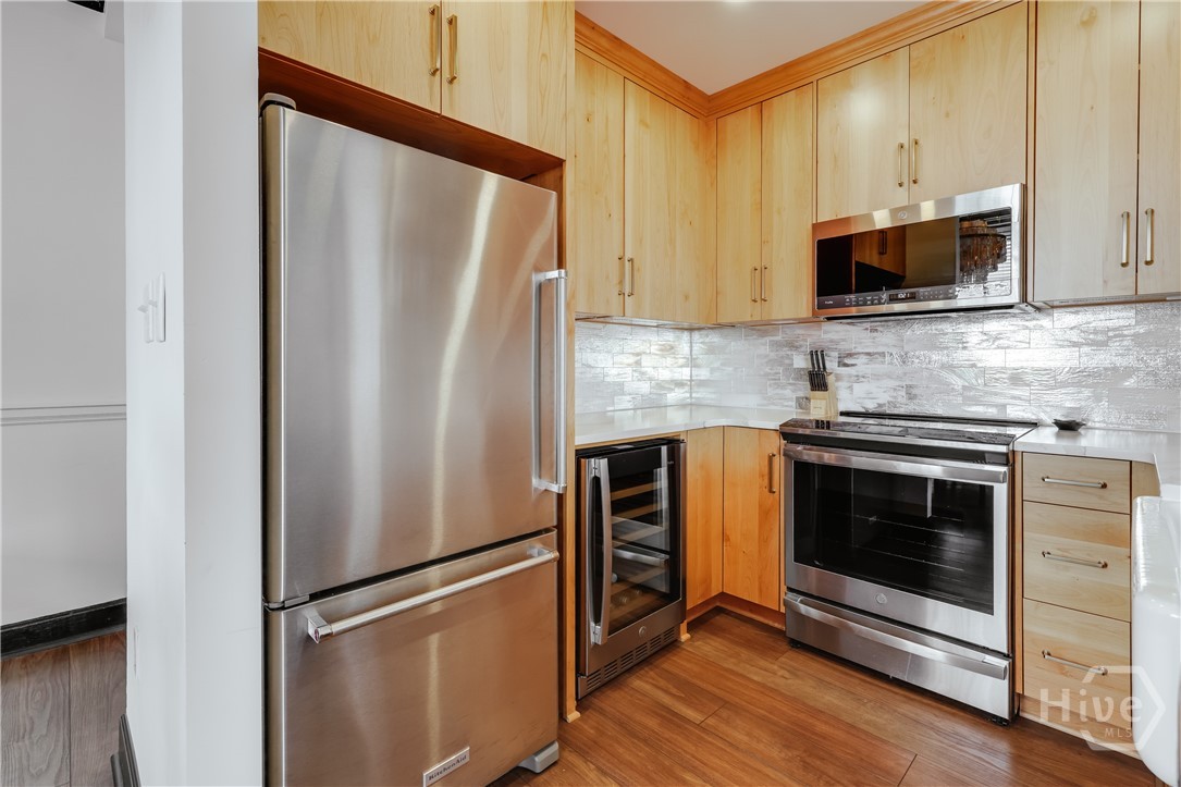 247 E Washington Street 504