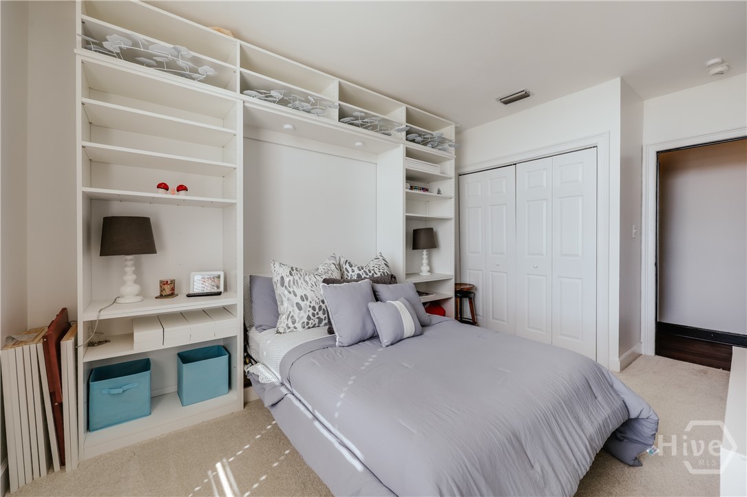 247 E Washington Street 504