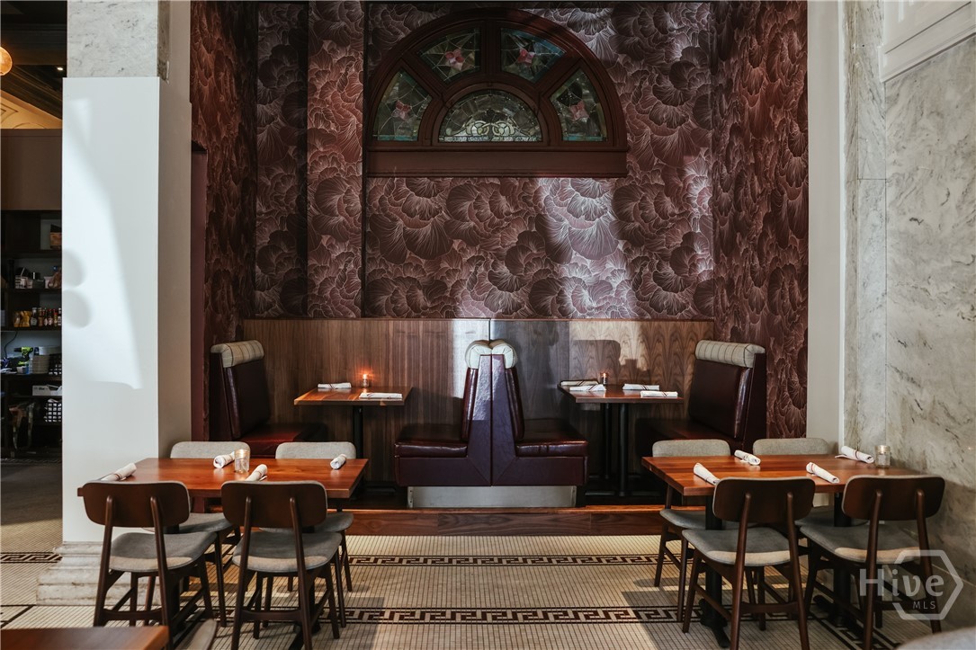 247 E Washington Street 504