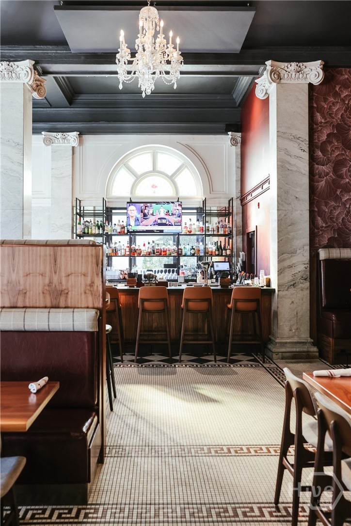 247 E Washington Street 504