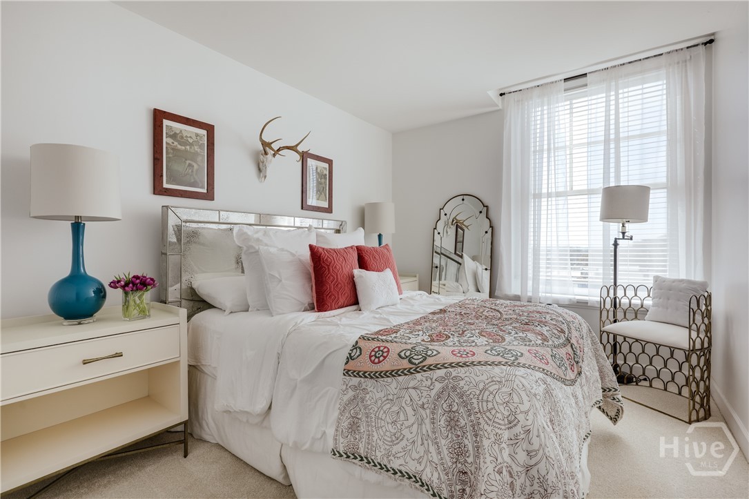 247 E Washington Street 504