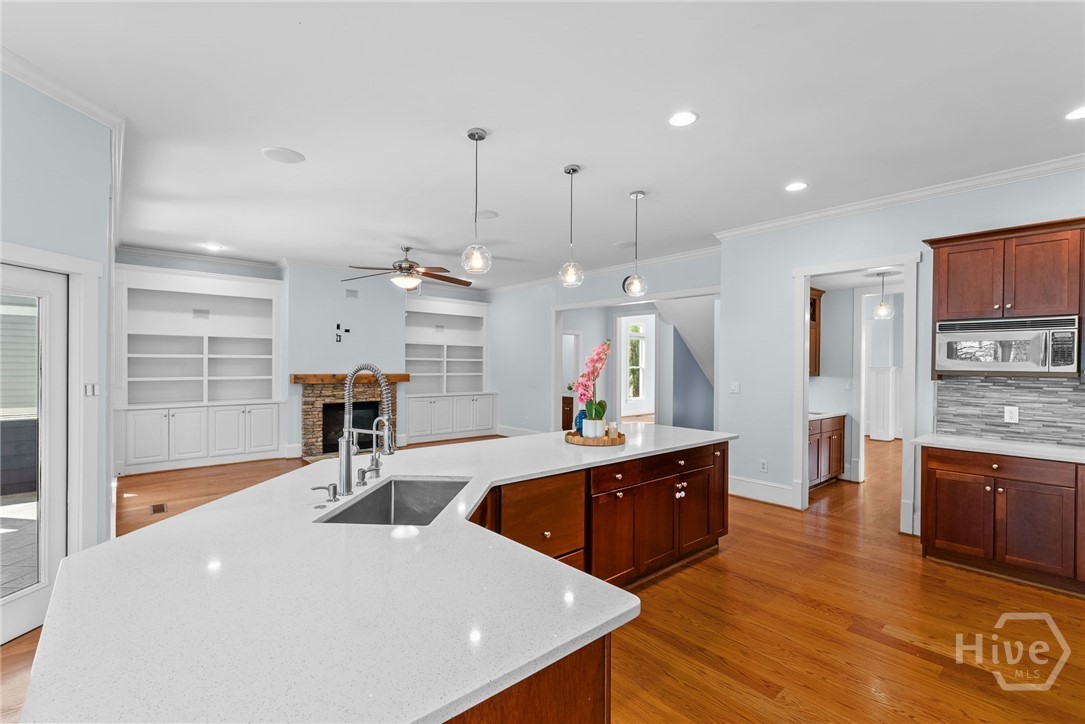 143 Easy Street