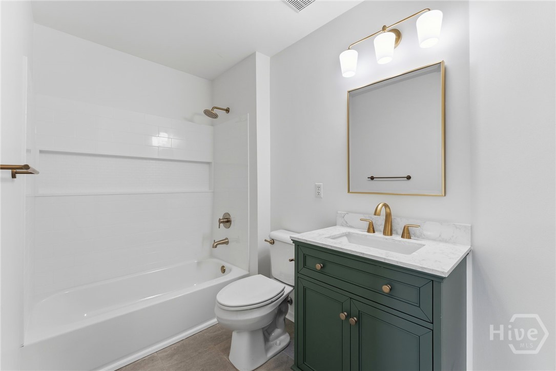 205 Cambridge Dr.