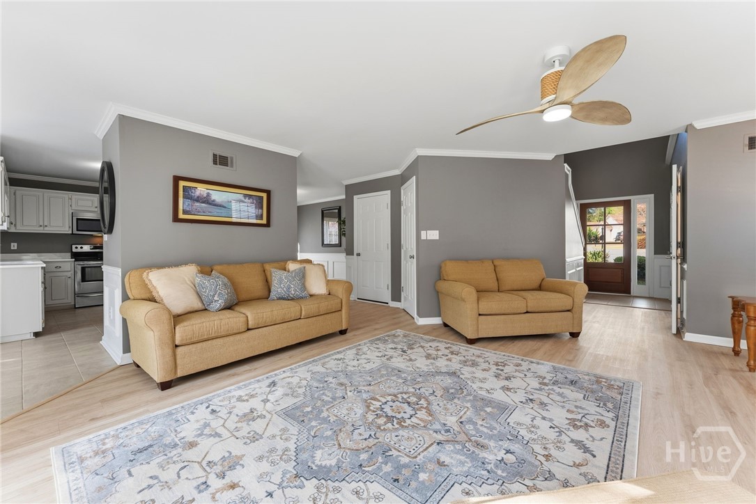 205 Cambridge Dr.