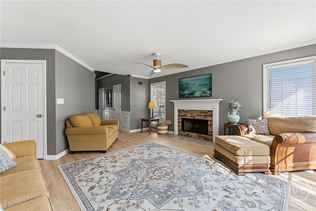 205 Cambridge Dr.