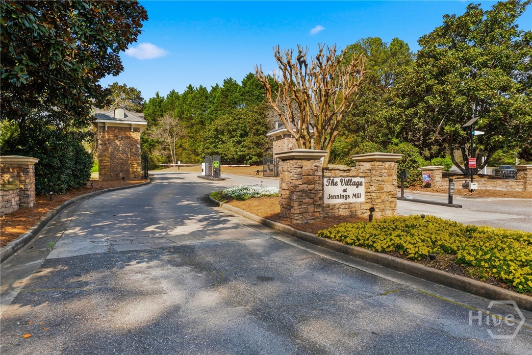 205 Cambridge Dr.