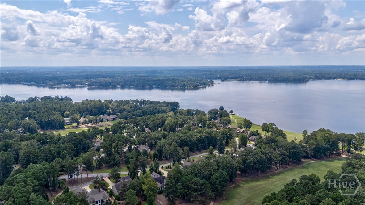 1011 Lake Pointe S