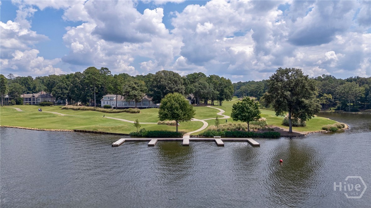 1011 Lake Pointe S