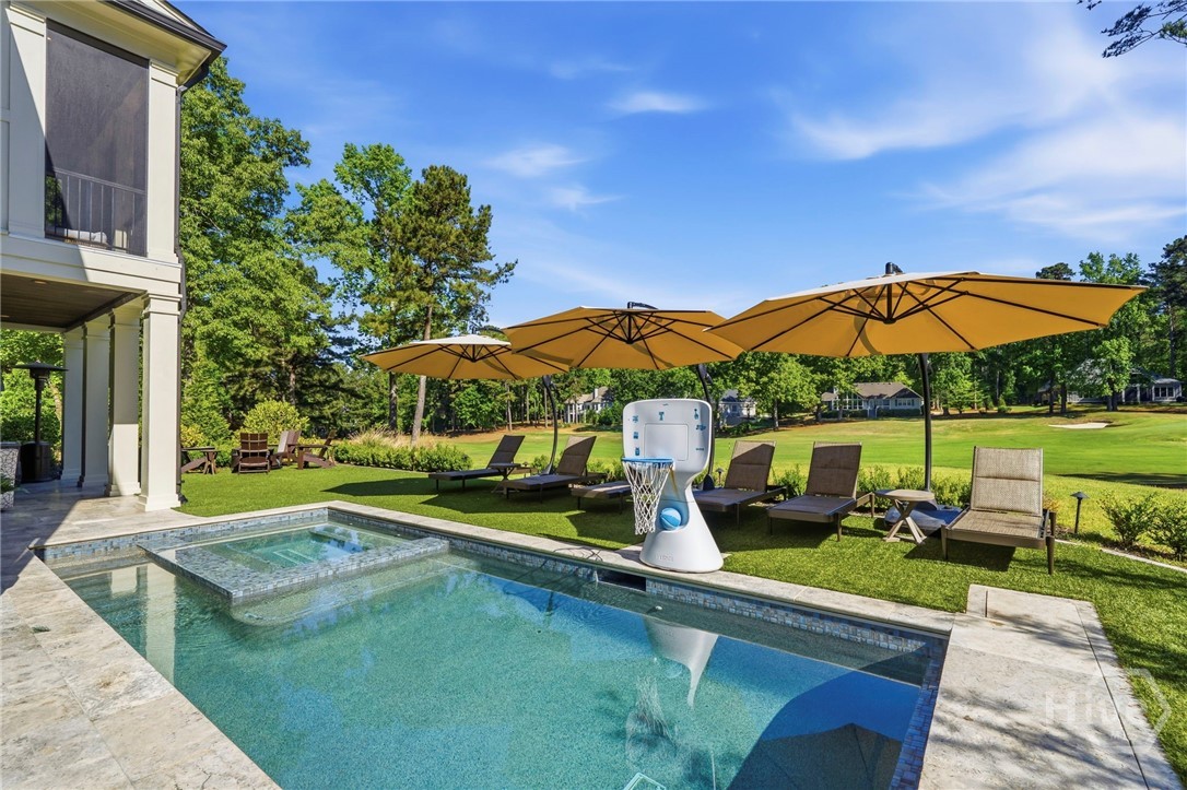 1011 Lake Pointe S