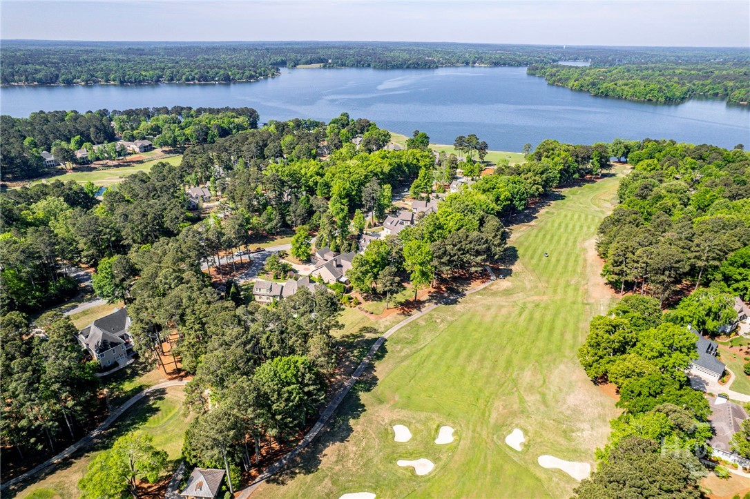 1011 Lake Pointe S