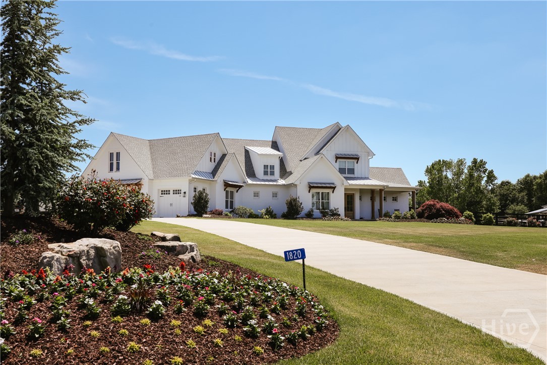 1820 Clover Lane