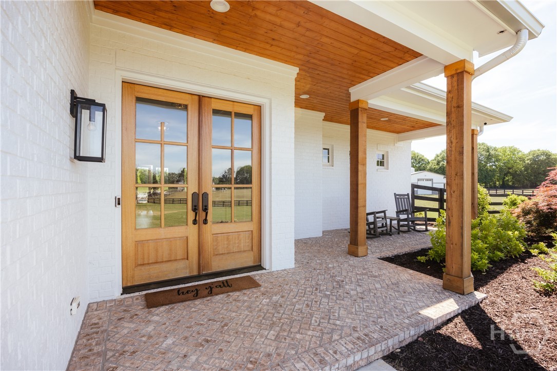 1820 Clover Lane
