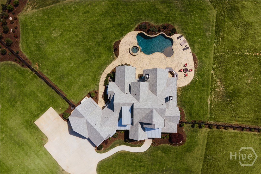 1820 Clover Lane