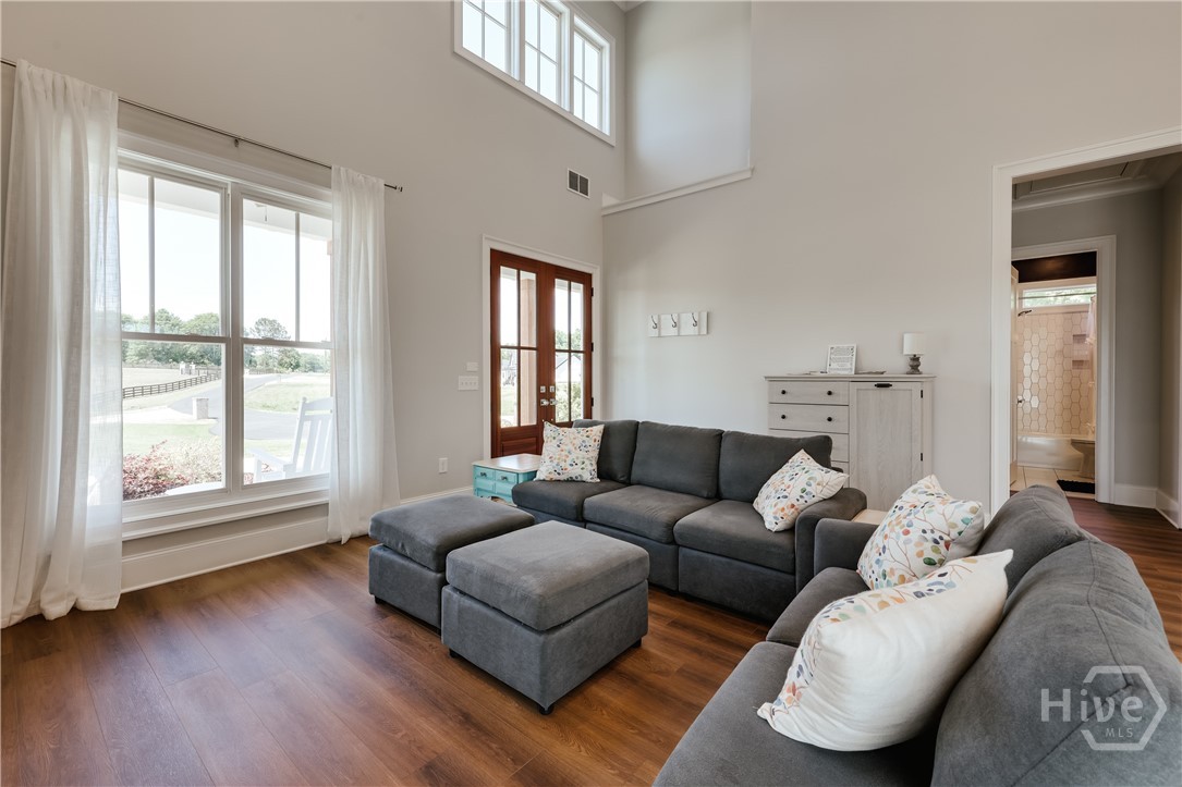 1820 Clover Lane
