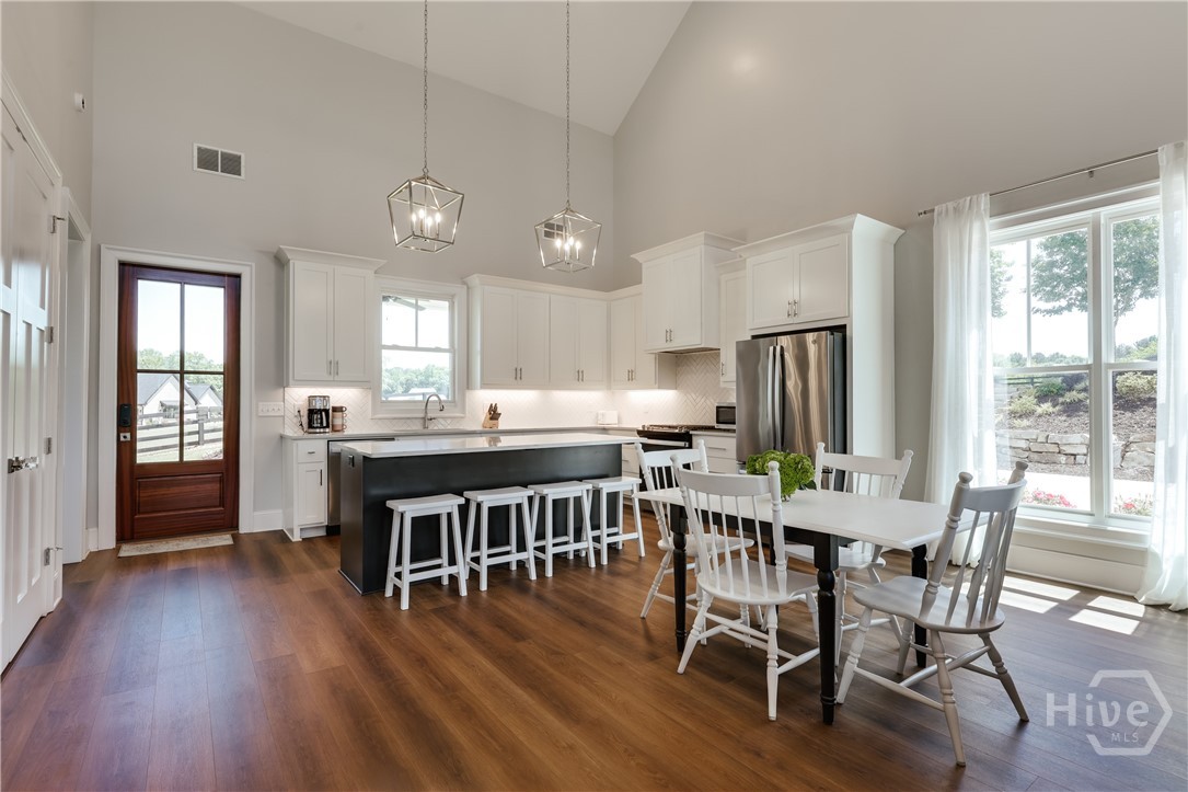 1820 Clover Lane