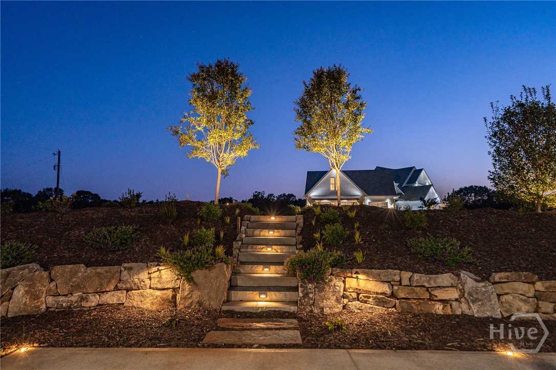 1820 Clover Lane