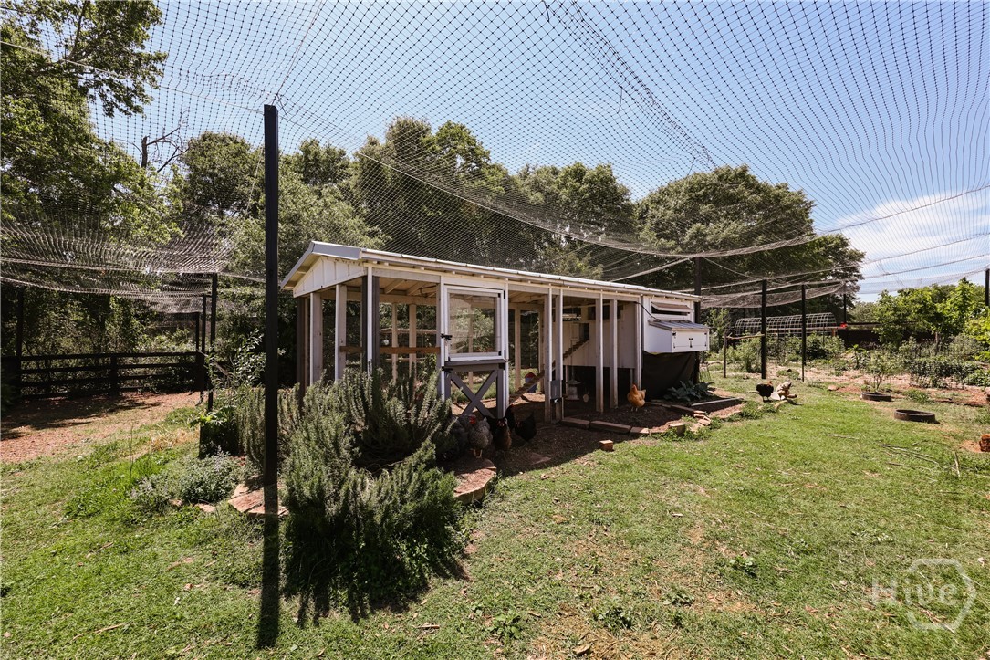 1820 Clover Lane