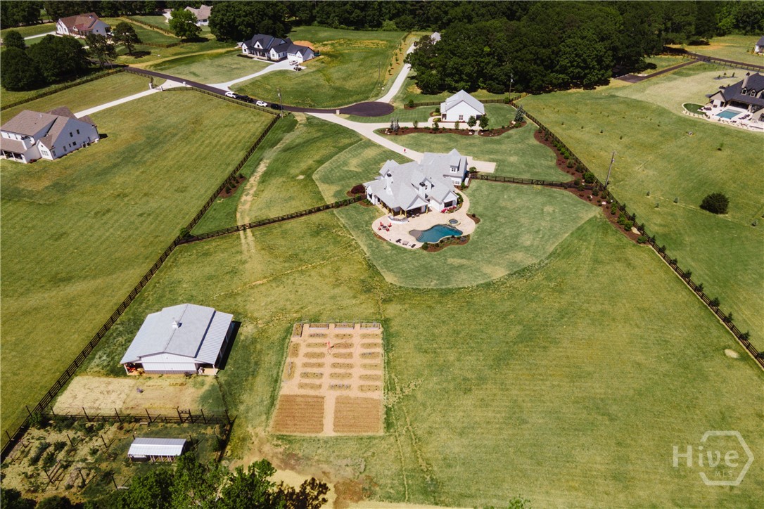 1820 Clover Lane
