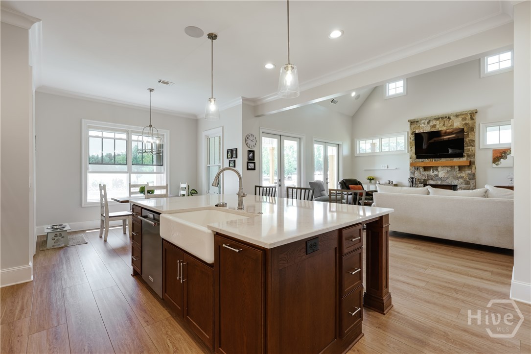 1820 Clover Lane