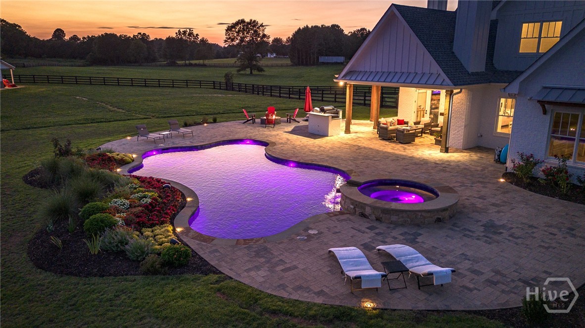 1820 Clover Lane