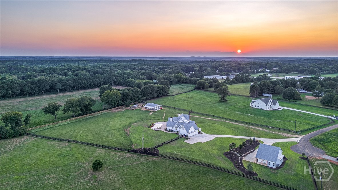 1820 Clover Lane