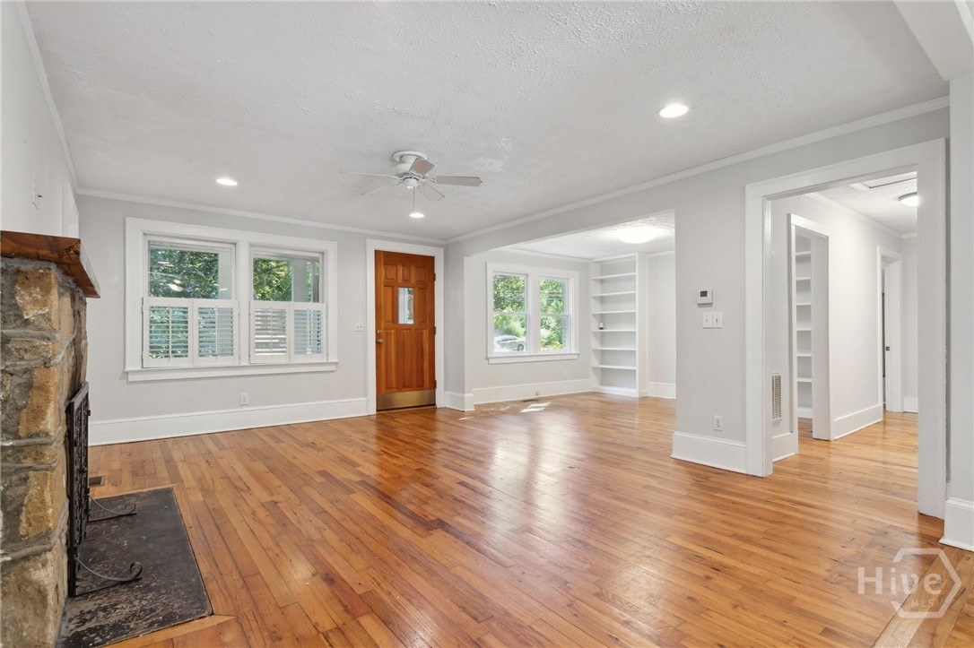 385 Sunset Drive