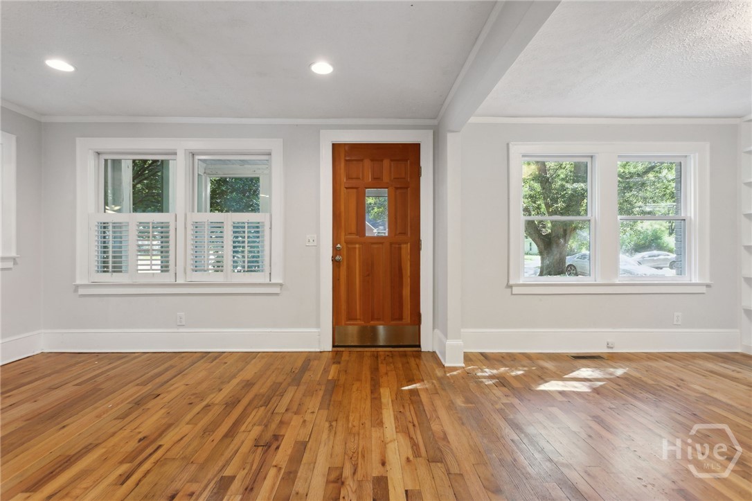 385 Sunset Drive