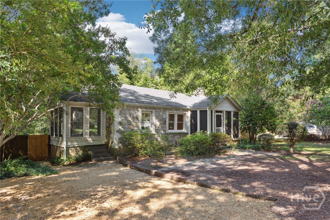 385 Sunset Drive
