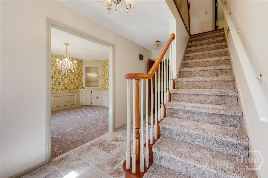 100 Robin Road