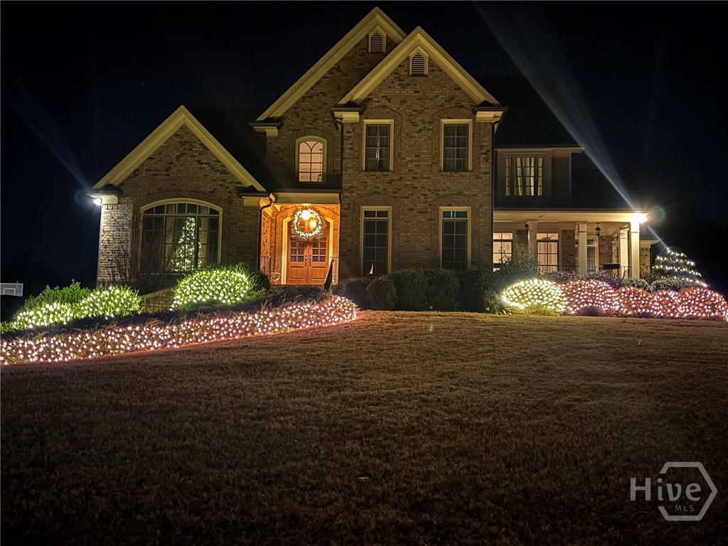 2041 Lakewood Manor Drive
