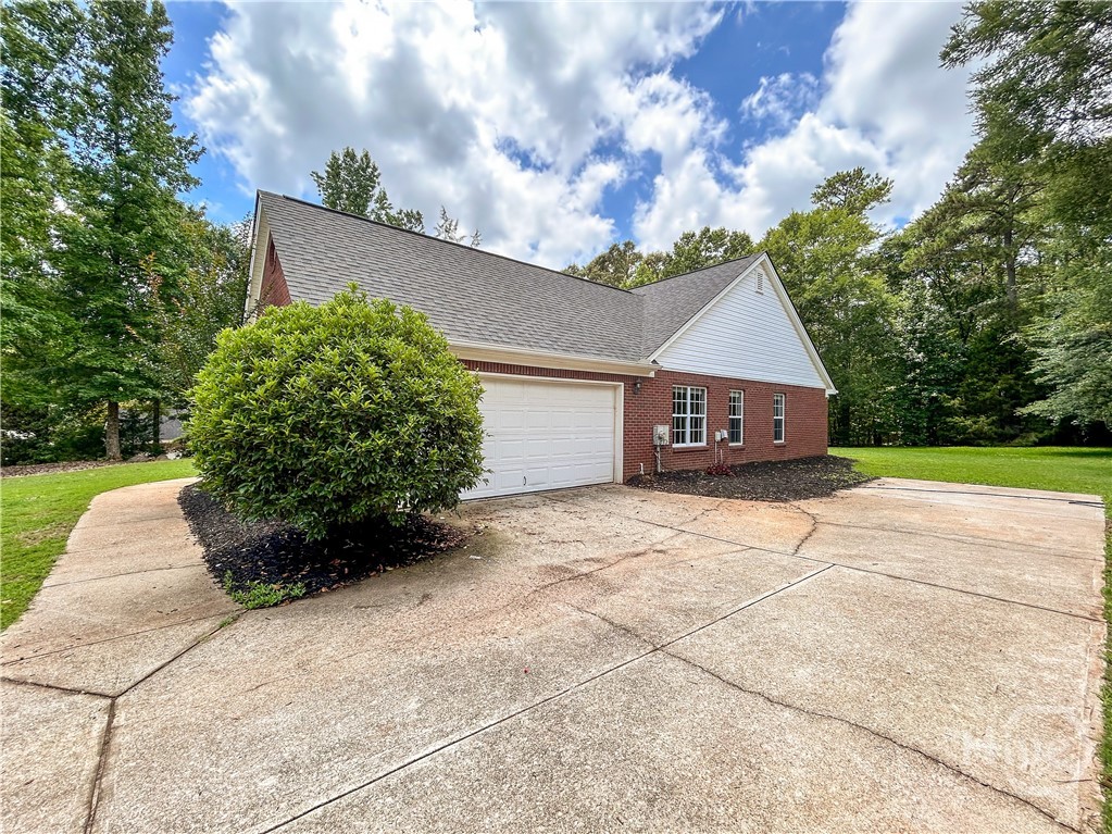 210 Lexington Circle
