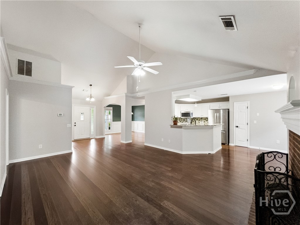 210 Lexington Circle