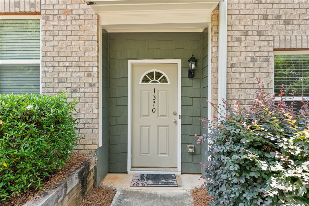 1370 Binghampton Circle