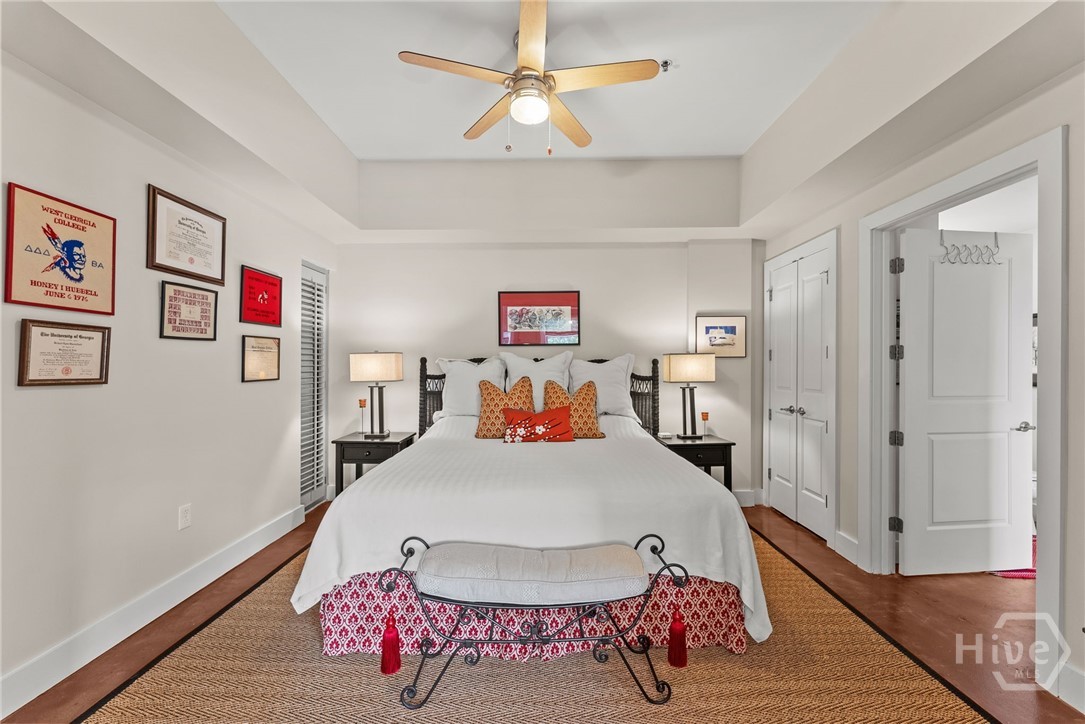 494 Baxter Street 25