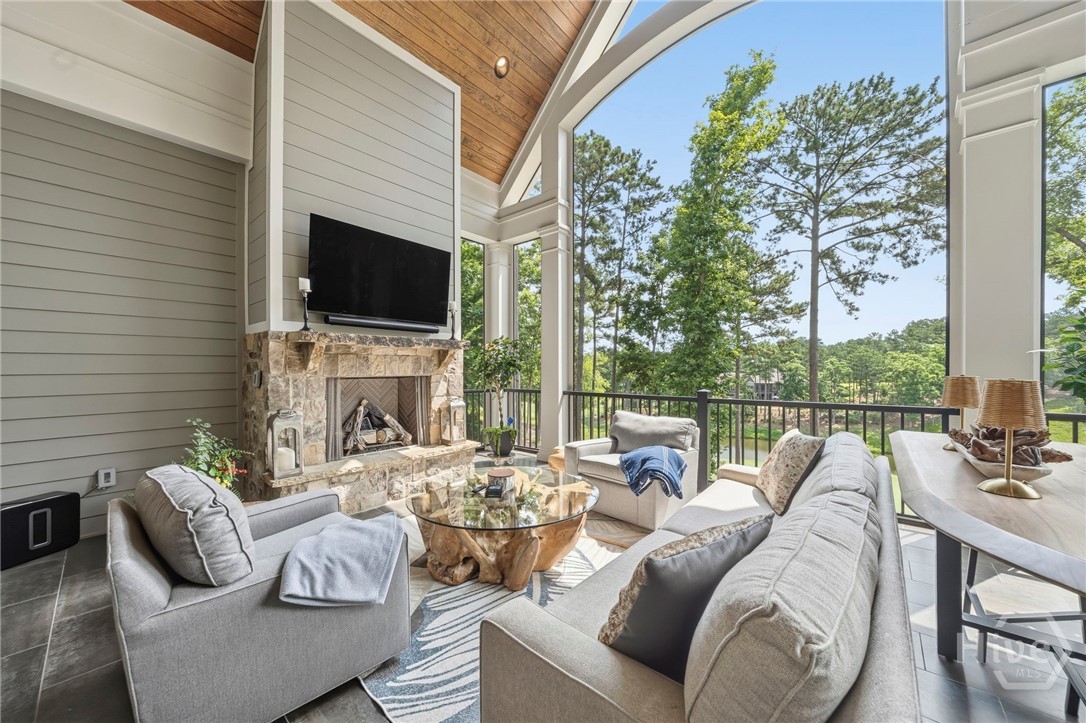 1140 Lumbering Creek