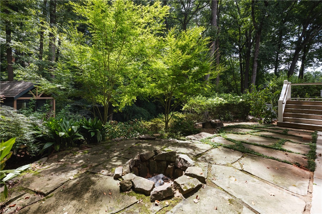 185 Oakland Way