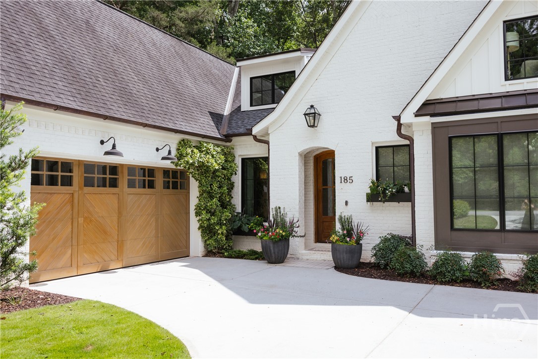 185 Oakland Way