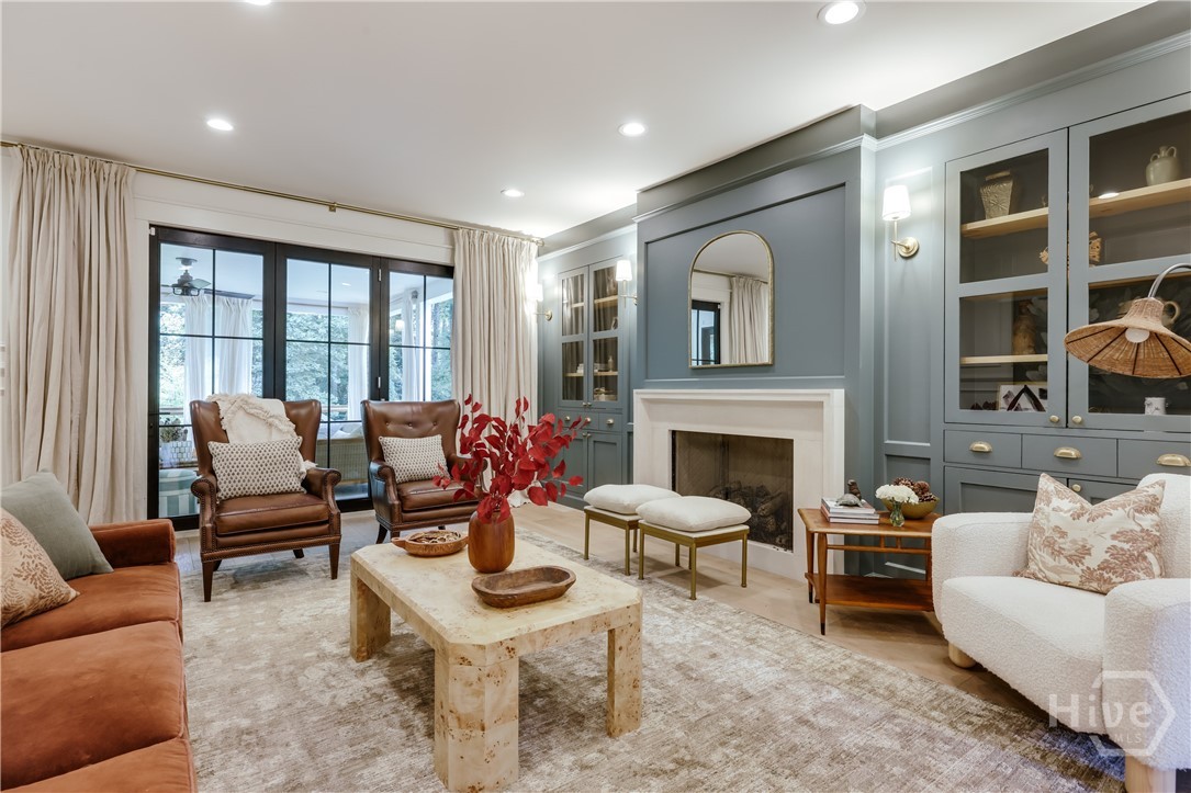 185 Oakland Way