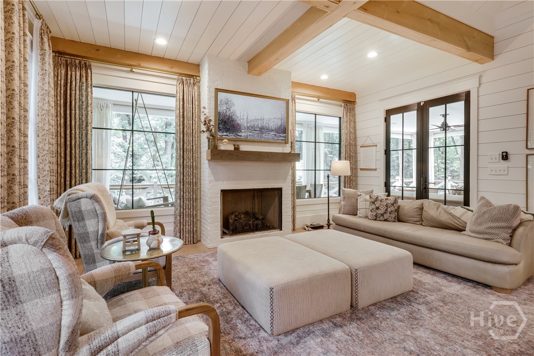 185 Oakland Way