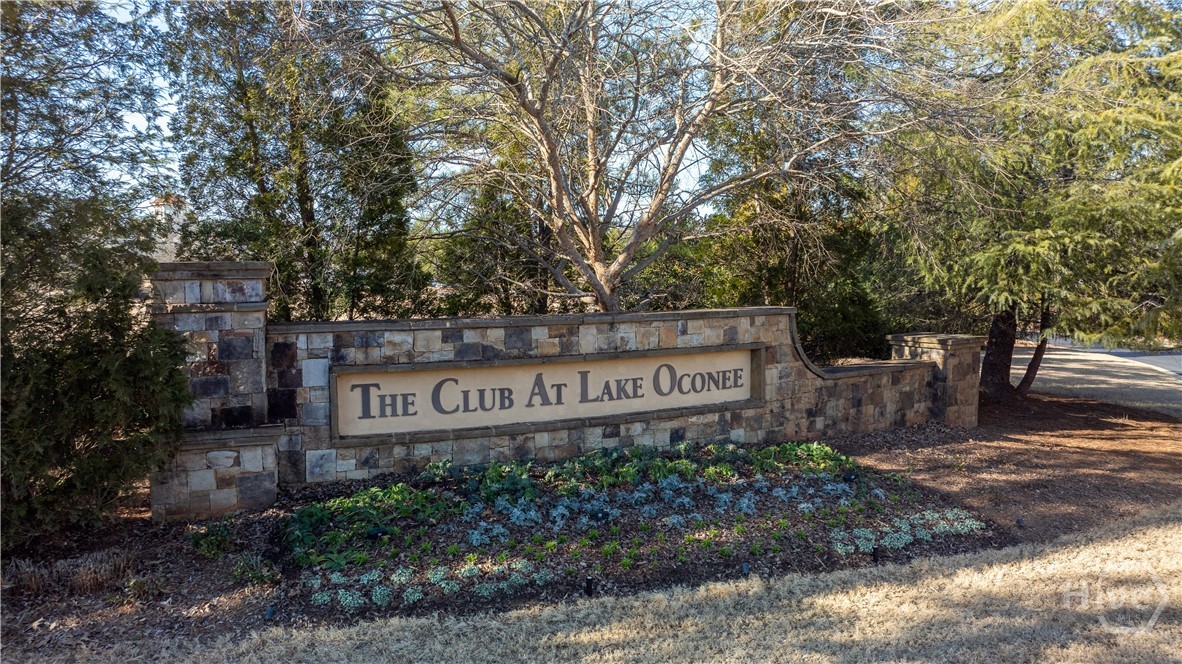 1111 Lakefront Court