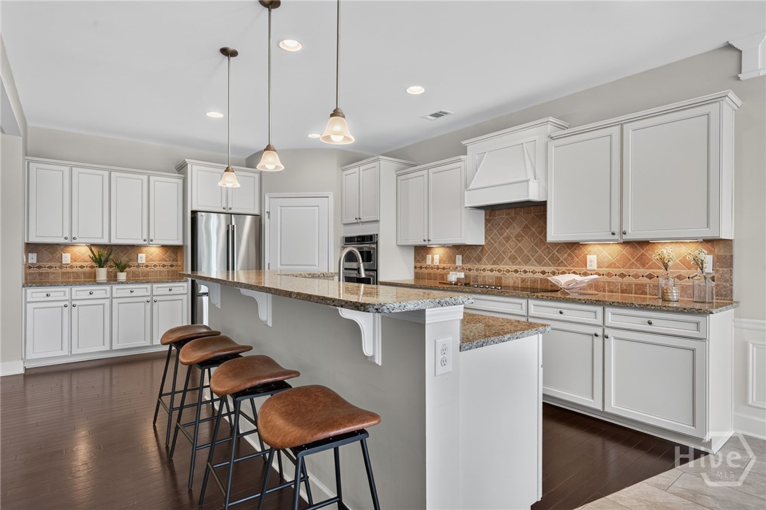 1111 Lakefront Court