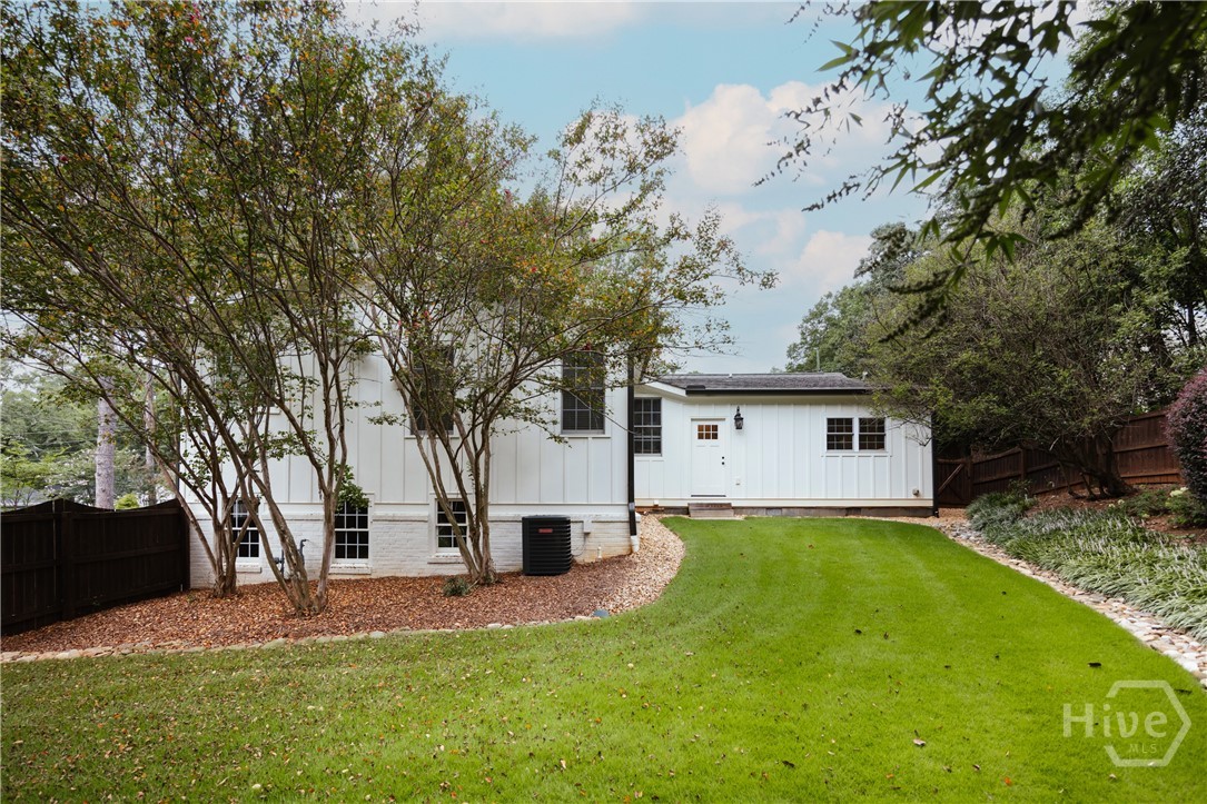495 Woodlawn Avenue
