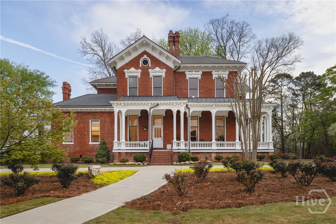 106 N Laurel