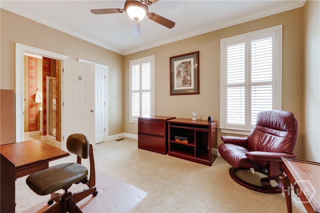 112 Annas Walk