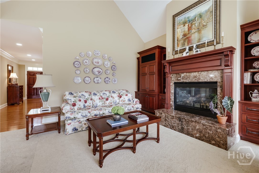 112 Annas Walk
