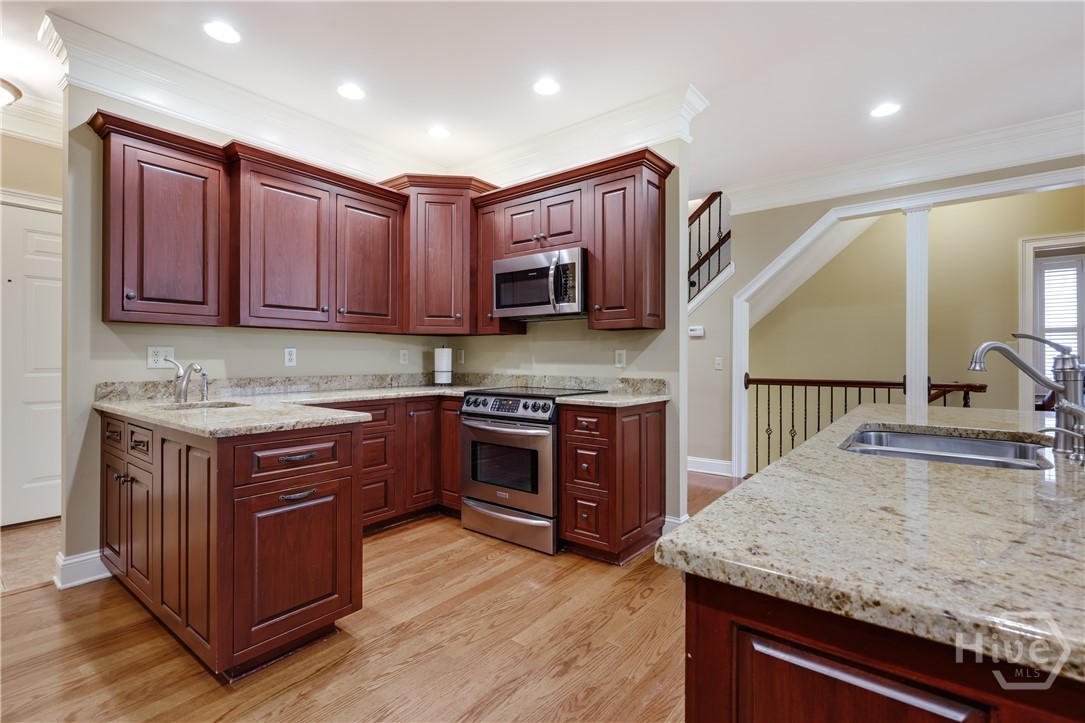 112 Annas Walk