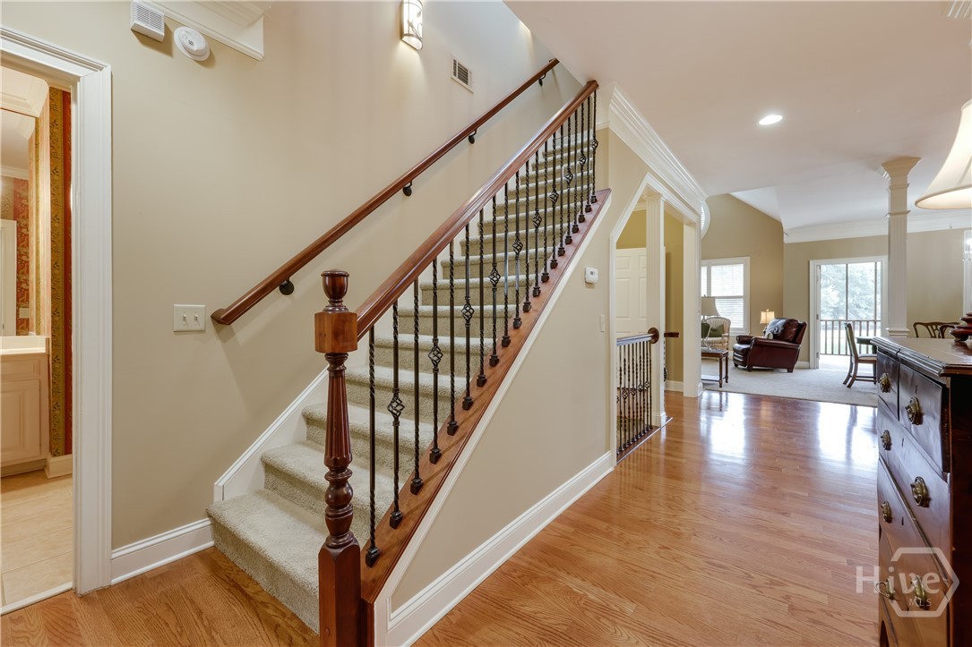 112 Annas Walk