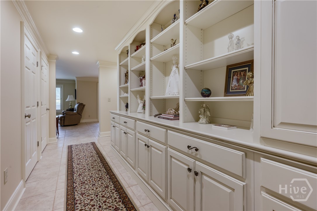 112 Annas Walk